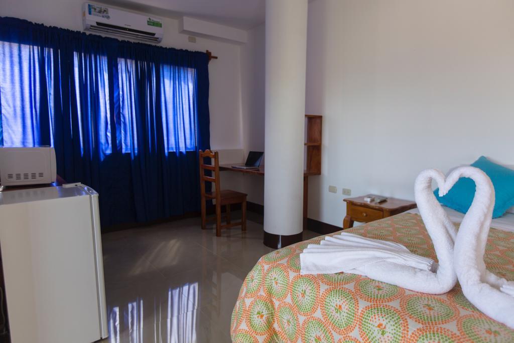 Hostal Tongo Reef Puerto Baquerizo Moreno Exteriör bild