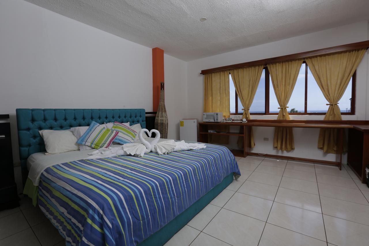 Hostal Tongo Reef Puerto Baquerizo Moreno Exteriör bild