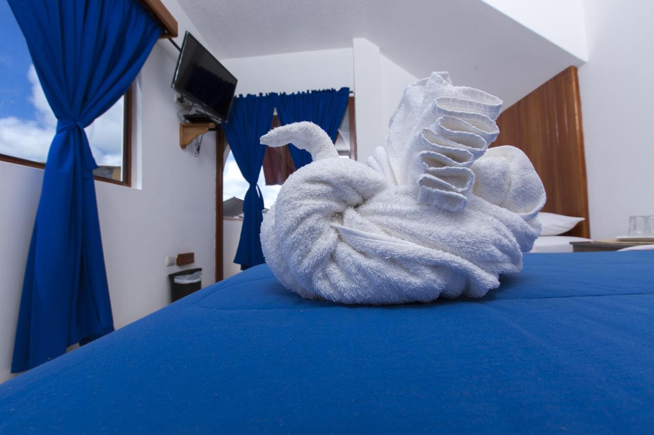 Hostal Tongo Reef Puerto Baquerizo Moreno Exteriör bild